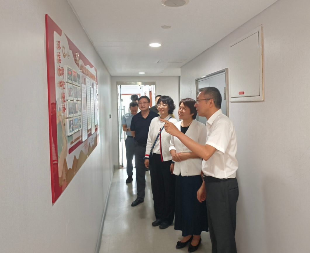 中国房地产估价师与房地产经纪人学会副会长王霞走访调研上海市房地产估价师协会